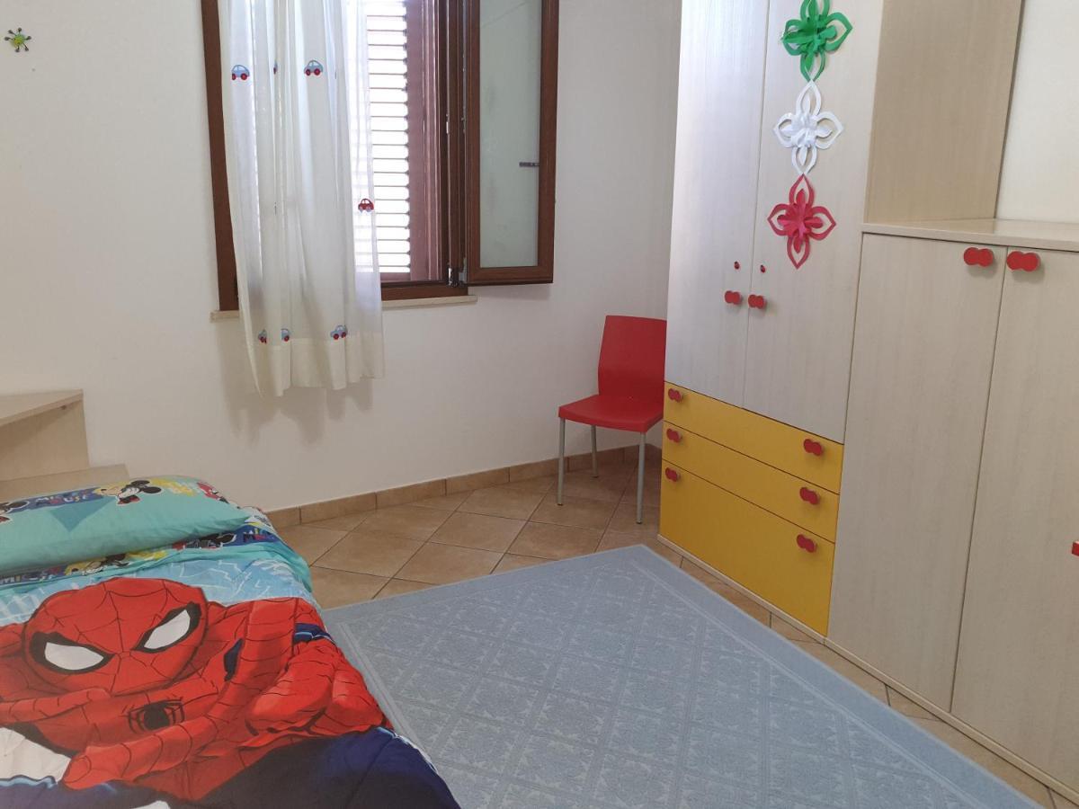 La Casa Di Sara Villa Pula Buitenkant foto