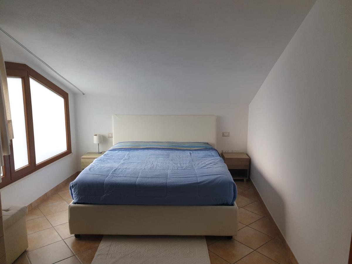 La Casa Di Sara Villa Pula Buitenkant foto