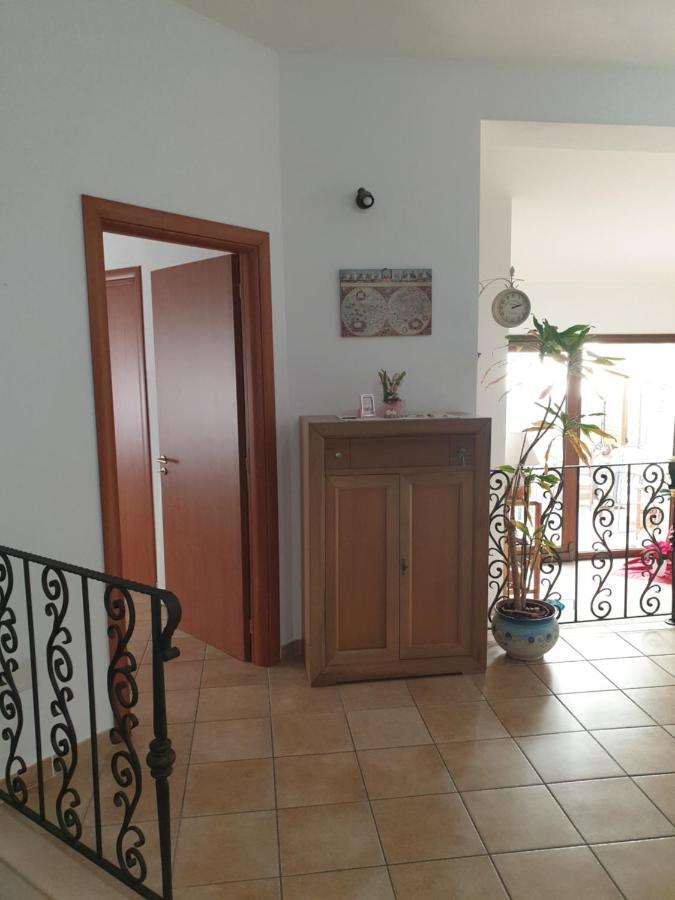 La Casa Di Sara Villa Pula Buitenkant foto